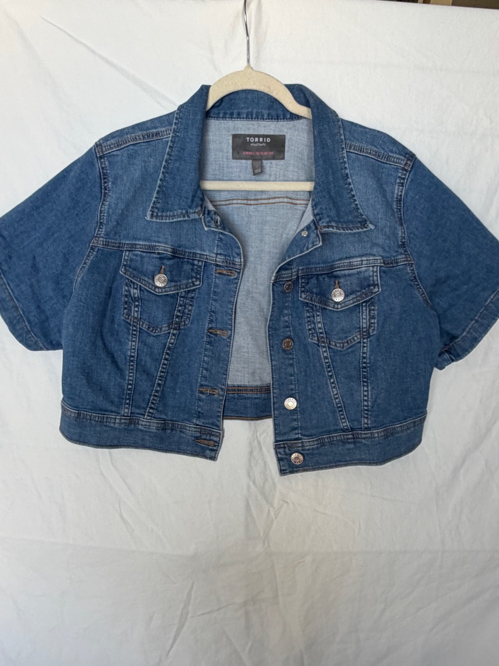 Torrid Indigo Cropped Denim Jacket Size 2. ( 18-20) like new
